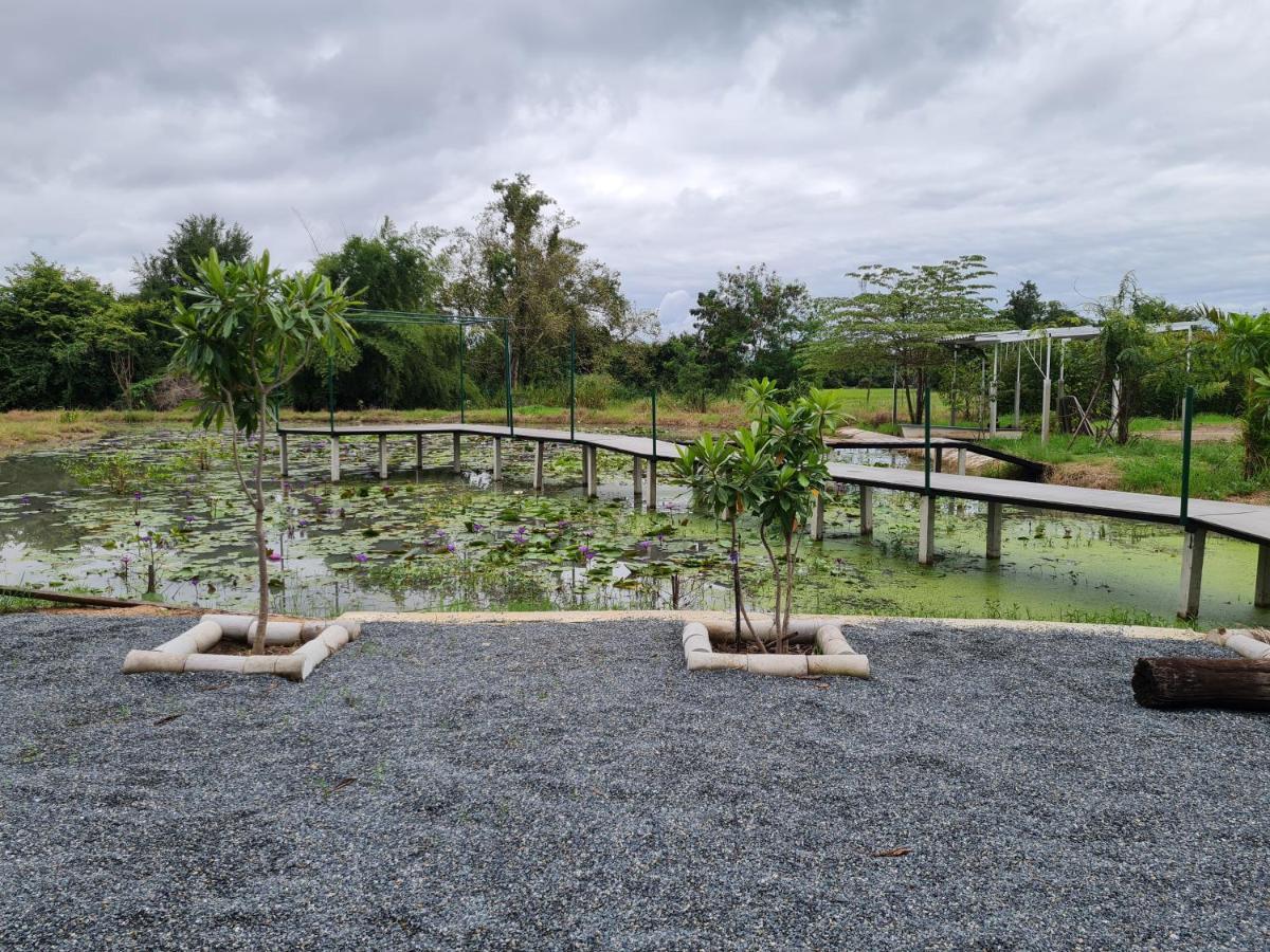 Araya Cottage Uthai Thani Exteriör bild