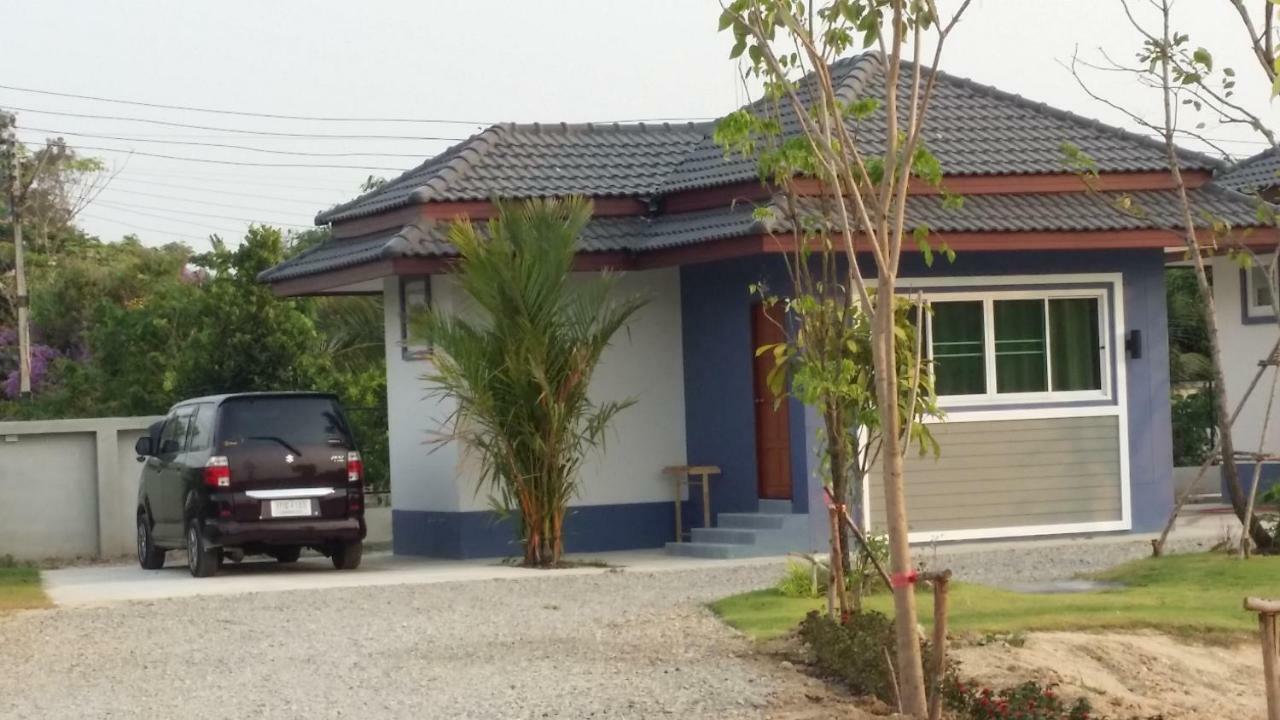 Araya Cottage Uthai Thani Exteriör bild